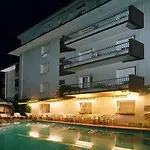 Golf Hotel